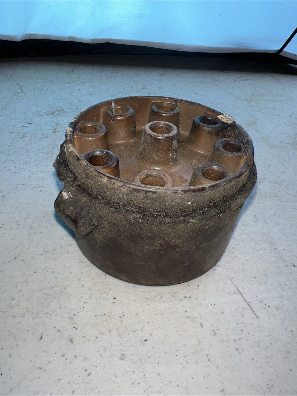 Vintage 8-Cylinder Distributor Cap – Brown Bakelite Style – Untested,3
