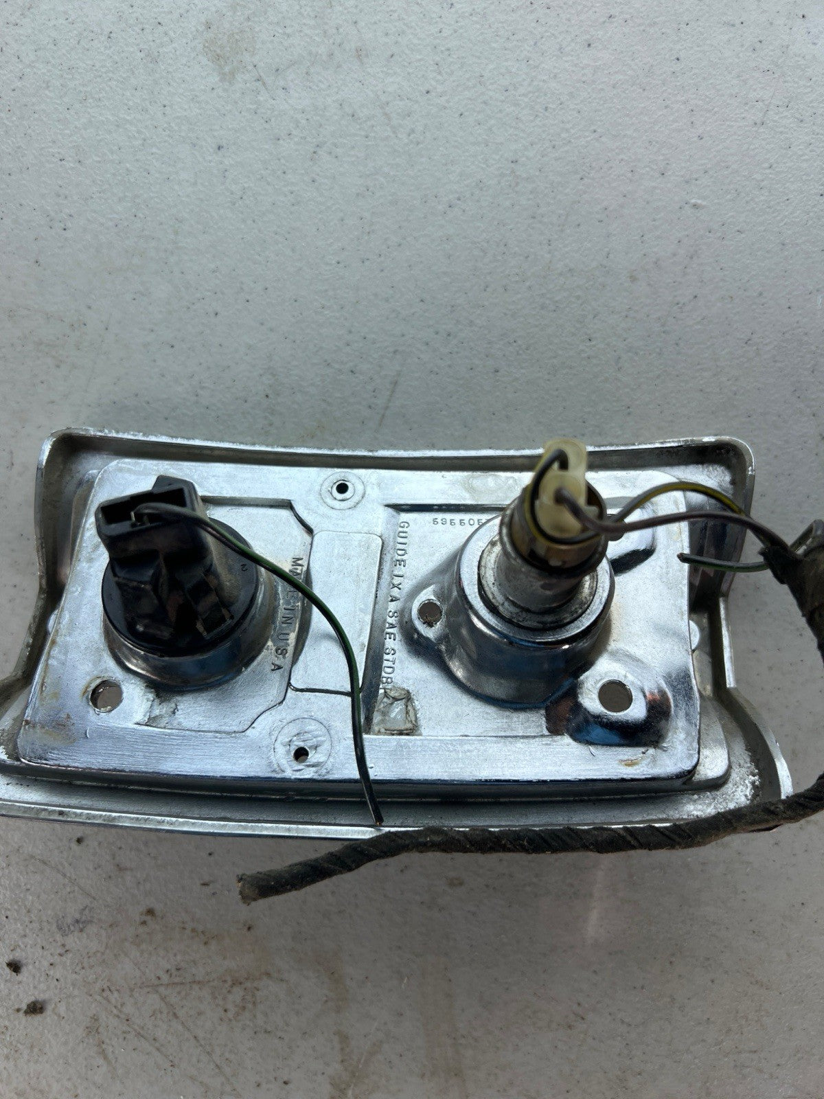 Vintage GM Dual‑Bulb Taillight Housing | Part #59639561