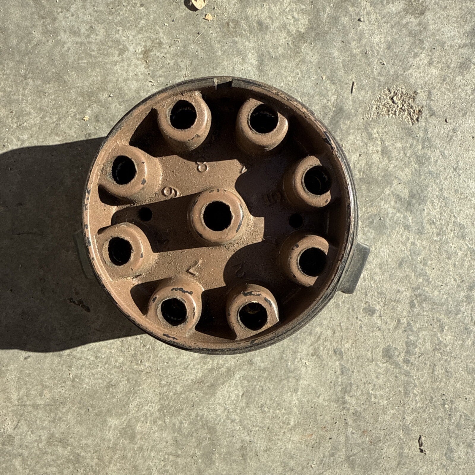 1941-48 FORD 8 CYL, MERCURY  DISTRIBUTOR CAP VINTAGE1