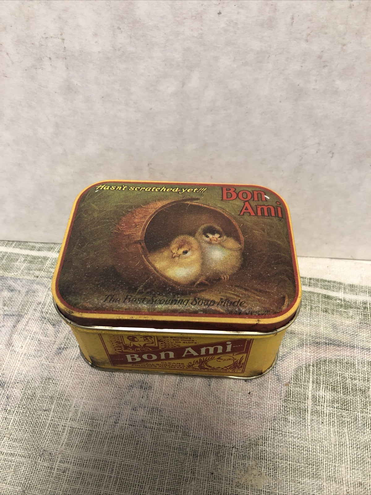 Vintage Bon Ami Tin Soap Can Yellow Chicks On Lid Advertising Bristol Ware0
