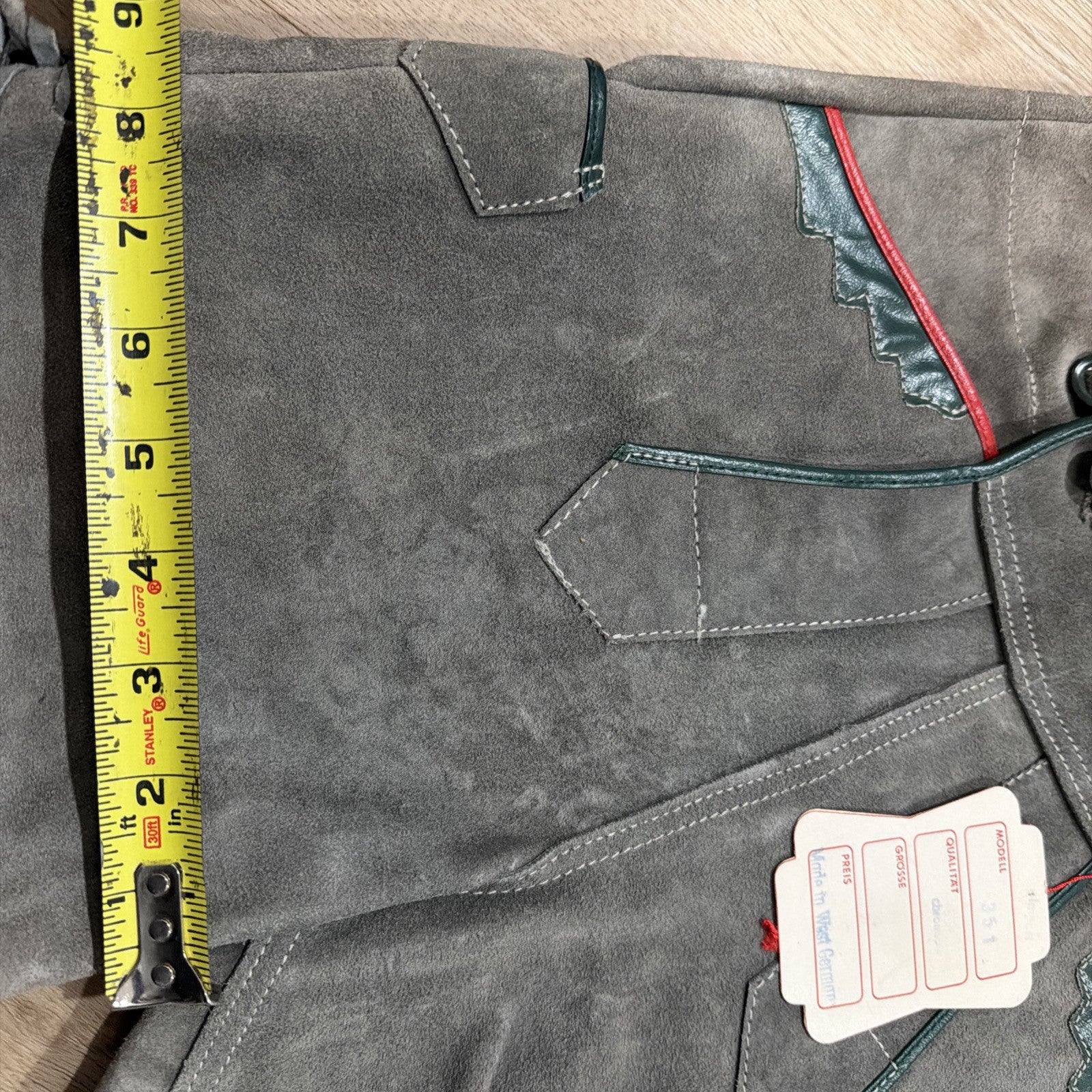 VINTAGE GERMAN LEDERHOSEN  GRAY SUEDE  LEATHER OKTOBERFEST FESTIVAL Women Men??6
