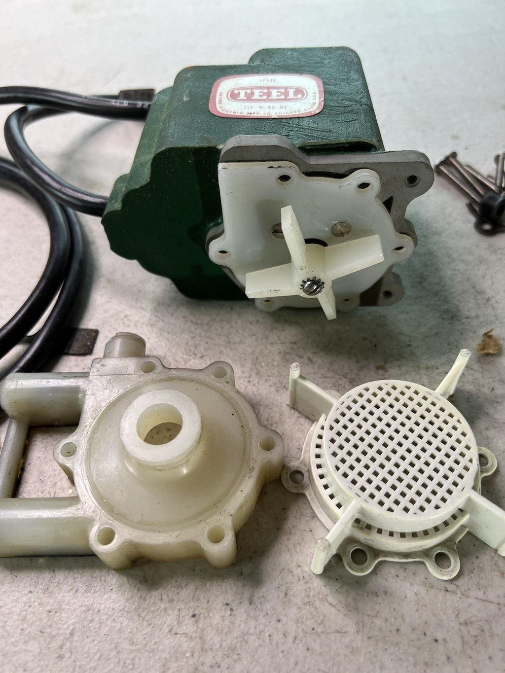 TEEL PUMP 1P598 115 VOLTS 60 Hz Lot W/ Parts1