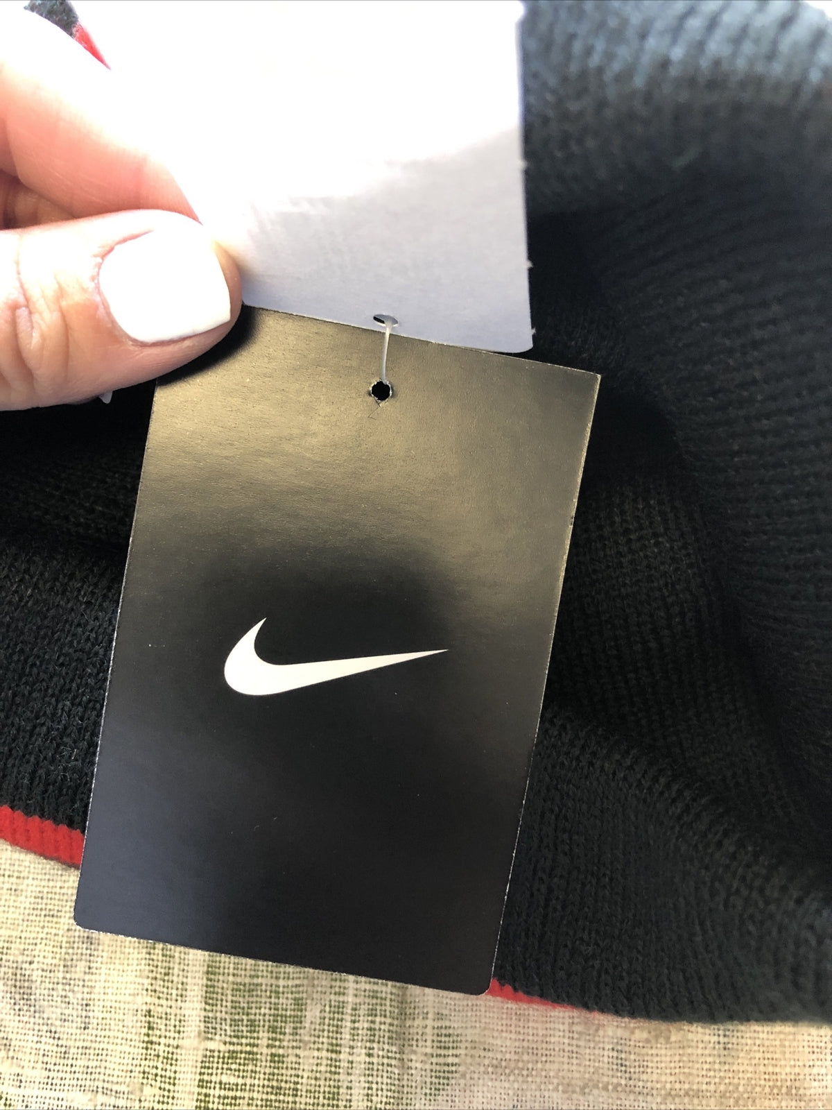 Nike Lebron Beanie Black/Red 8/20 NOS3