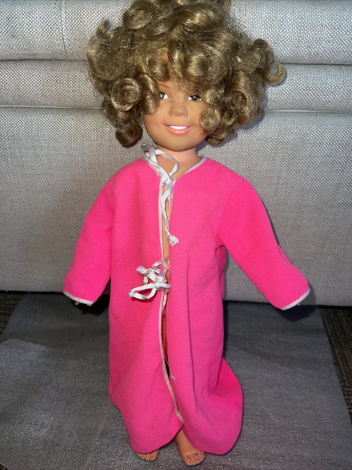 VINTAGE SHIRLEY TEMPLE DOLL 16 INCH IDEAL NO.2M-5634 19720