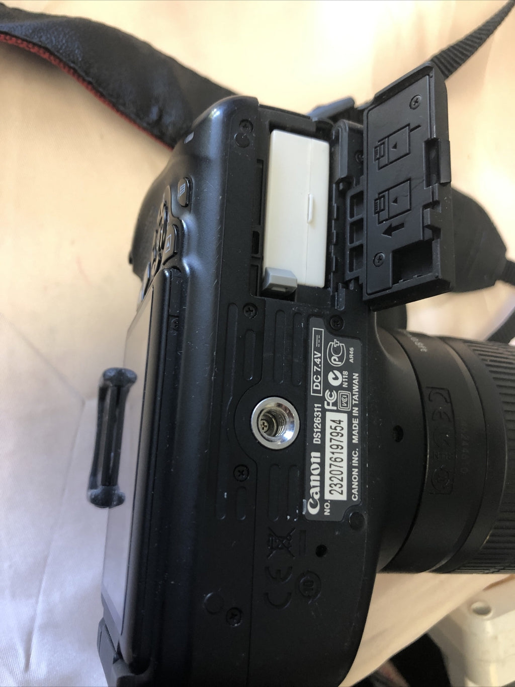 Canon EOS Rebel T3i 18-55mm 1:3.5-5.6 IS II Untested11