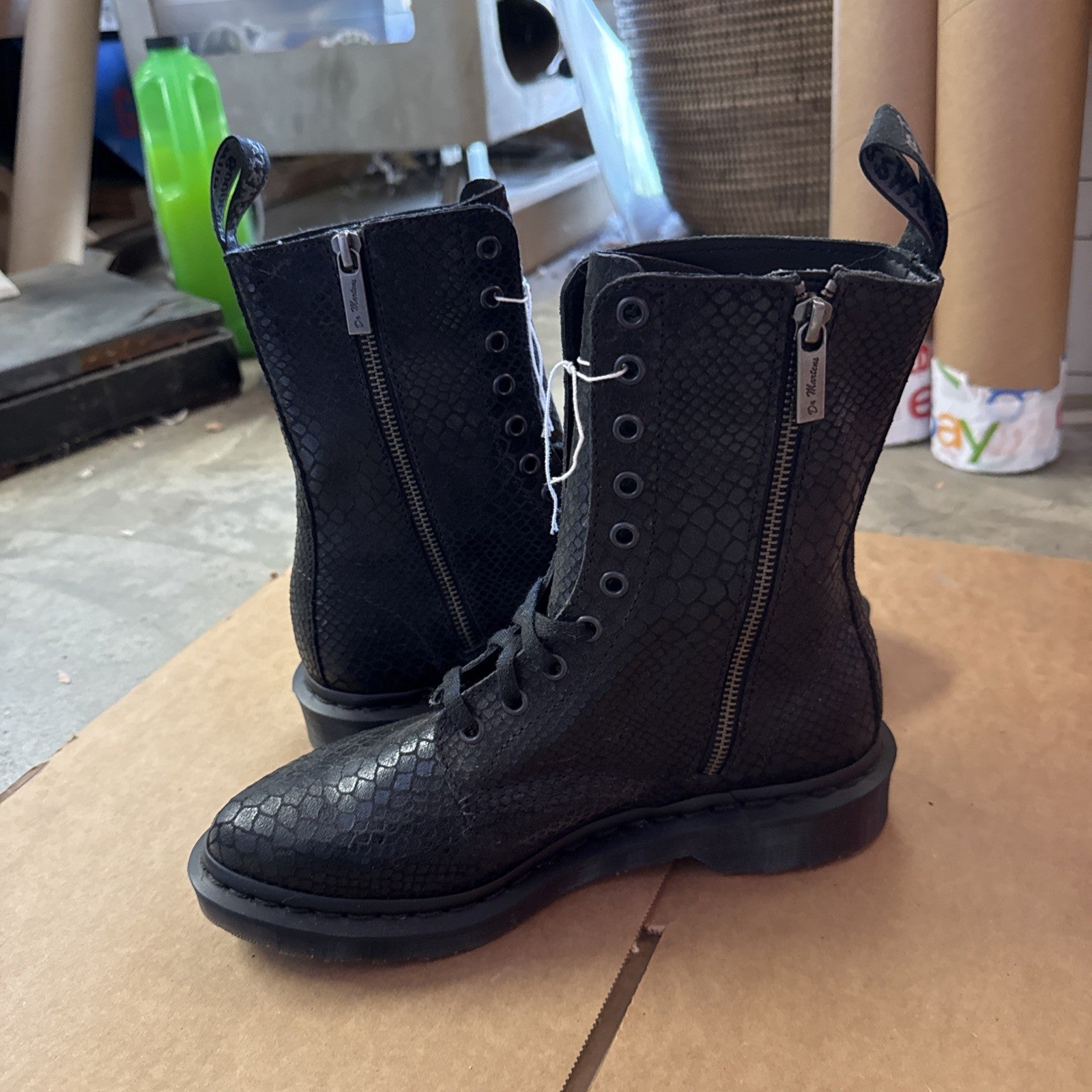 Dr. Martens Alix AW004 Black Pointy Toe  Zippered/Lace Snakeskin Pattern Size 76