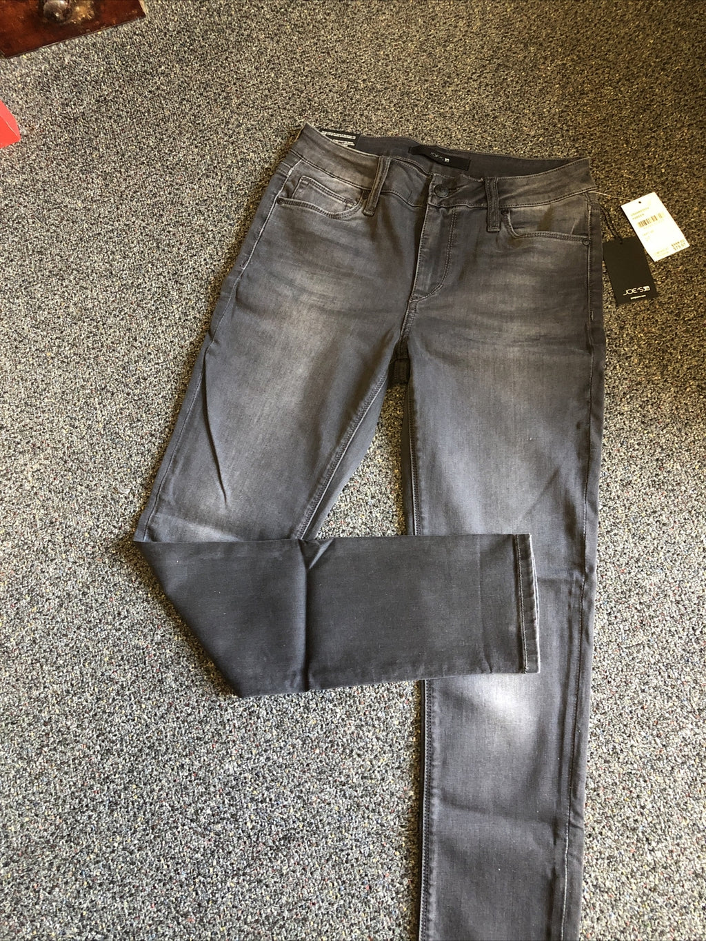 Women Joe’s Jeans Skinny Crop Size 27 NWT0