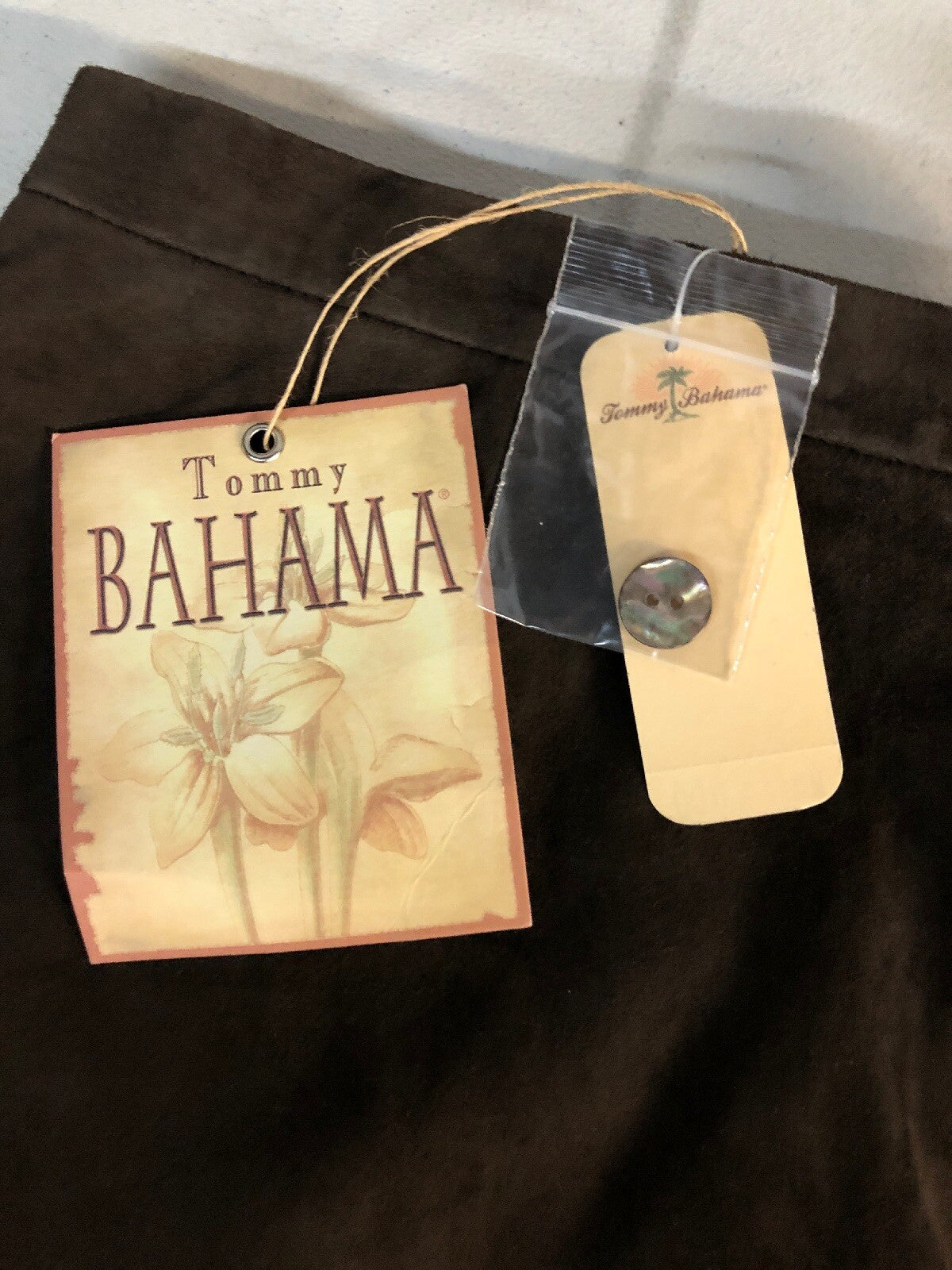 VTG Tommy Bahama Women's Size 10 Brown Leather Silk Leather Skirt1