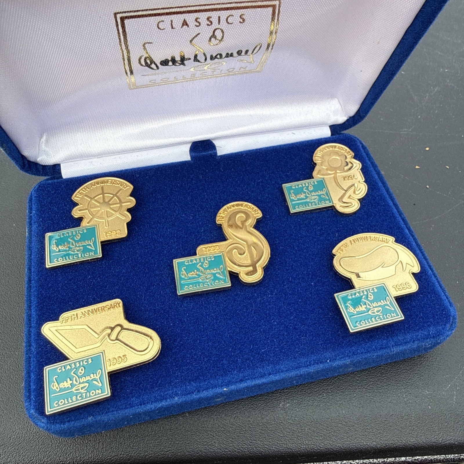 Walt Disney Classics Collection SET of 5 1997 Pins1