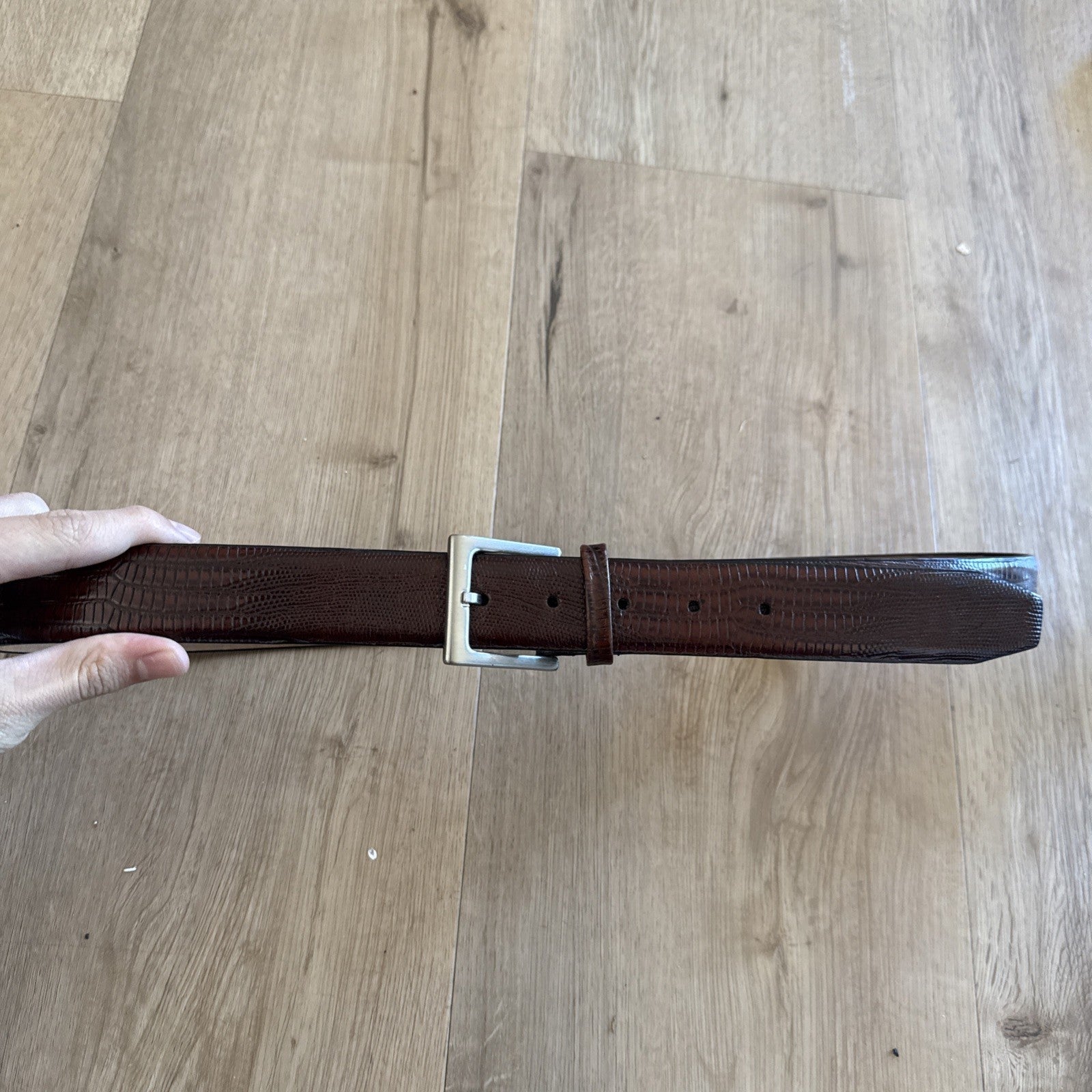 Neiman Marcus Men's Belt Size 40 Genuine Italian Leather Brown 6195-012 Italy0