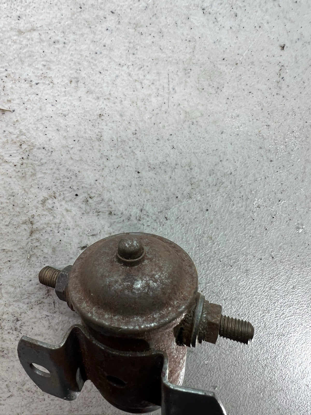 Vintage Heavy-Duty Battery Terminal Solenoid Relay Switch5