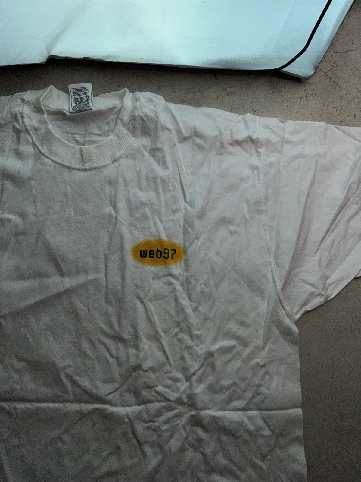 Vintage BindView “Microsoft / Novell Covered” T-Shirt L 90s Tech Enterprise1