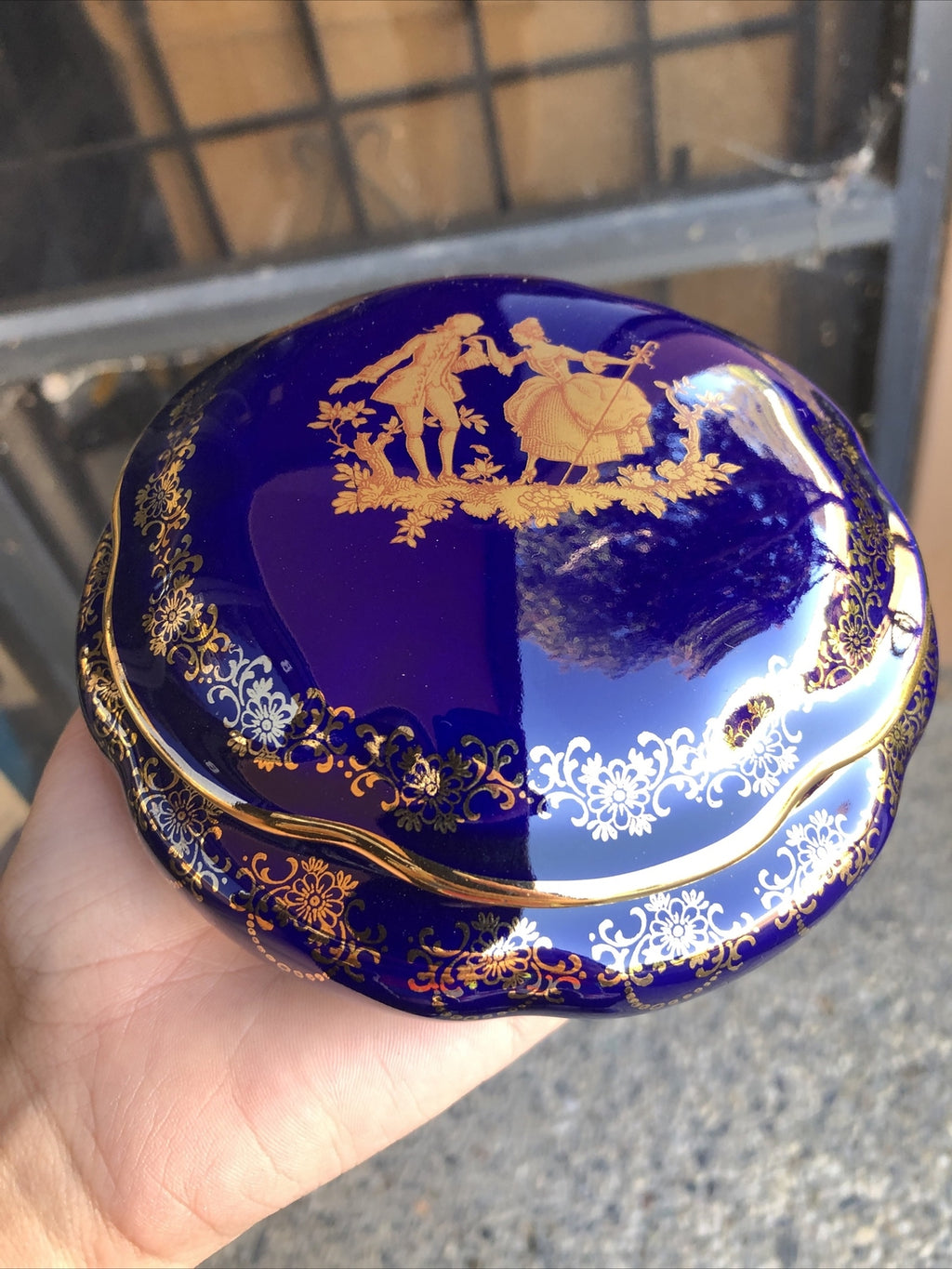 Vintage Limoges France Trinket Box Tray With Lid Hand Painted0
