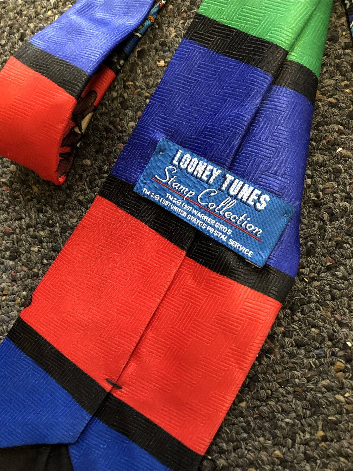 Vintage 1997 Looney Tunes Stamp Collection Mens Necktie Bugs Bunny Disney1