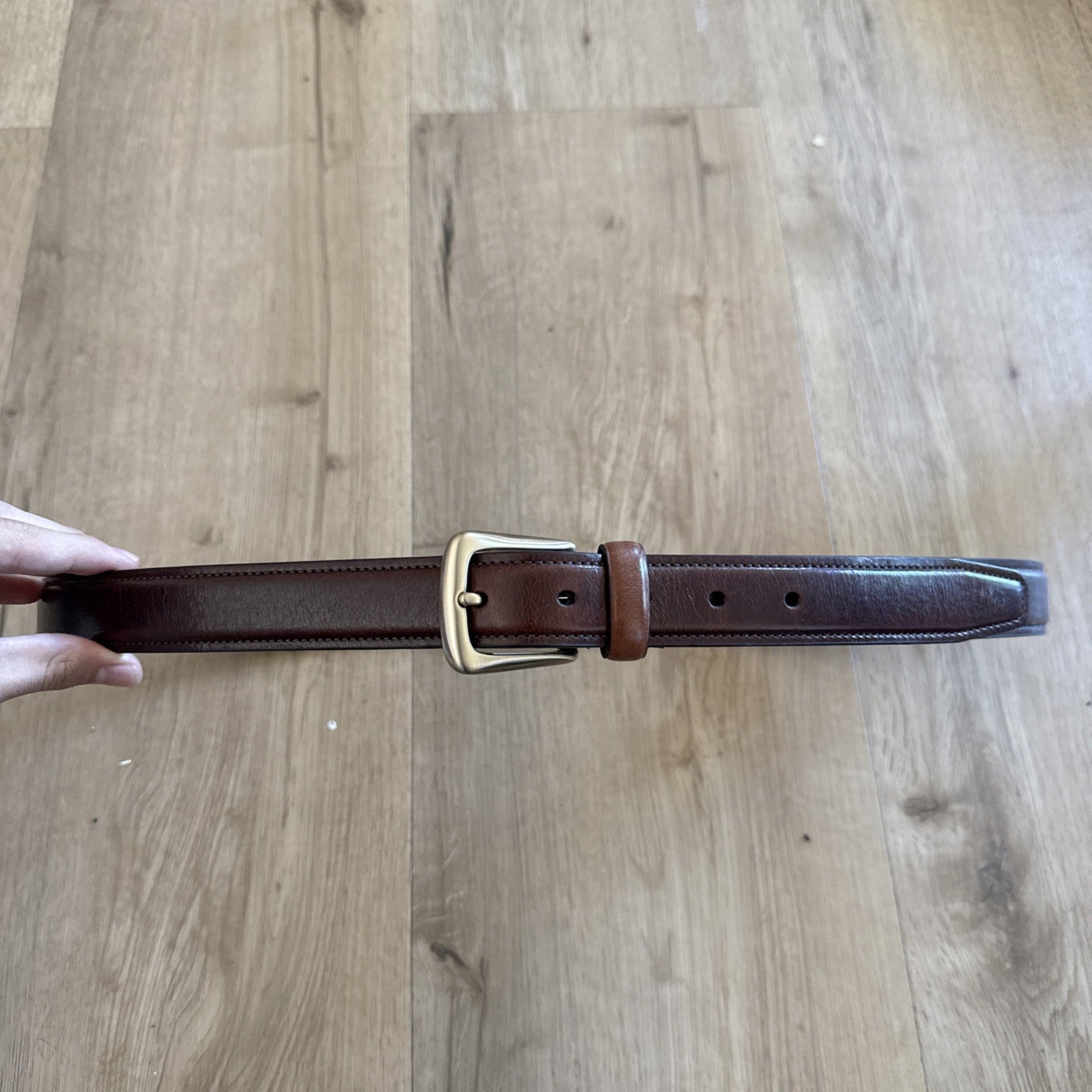Saks Fifth Avenue Mens Brown Italian Leather Dress Belt Size 42/1050