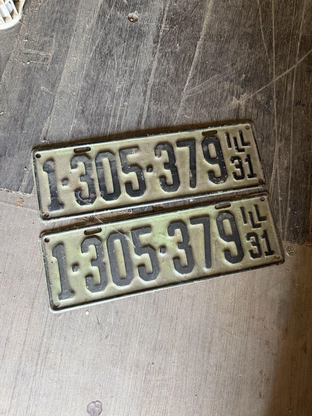 Vintage 1931 Illinois License Plate Pair - Original Matched Set - Ford Model A2