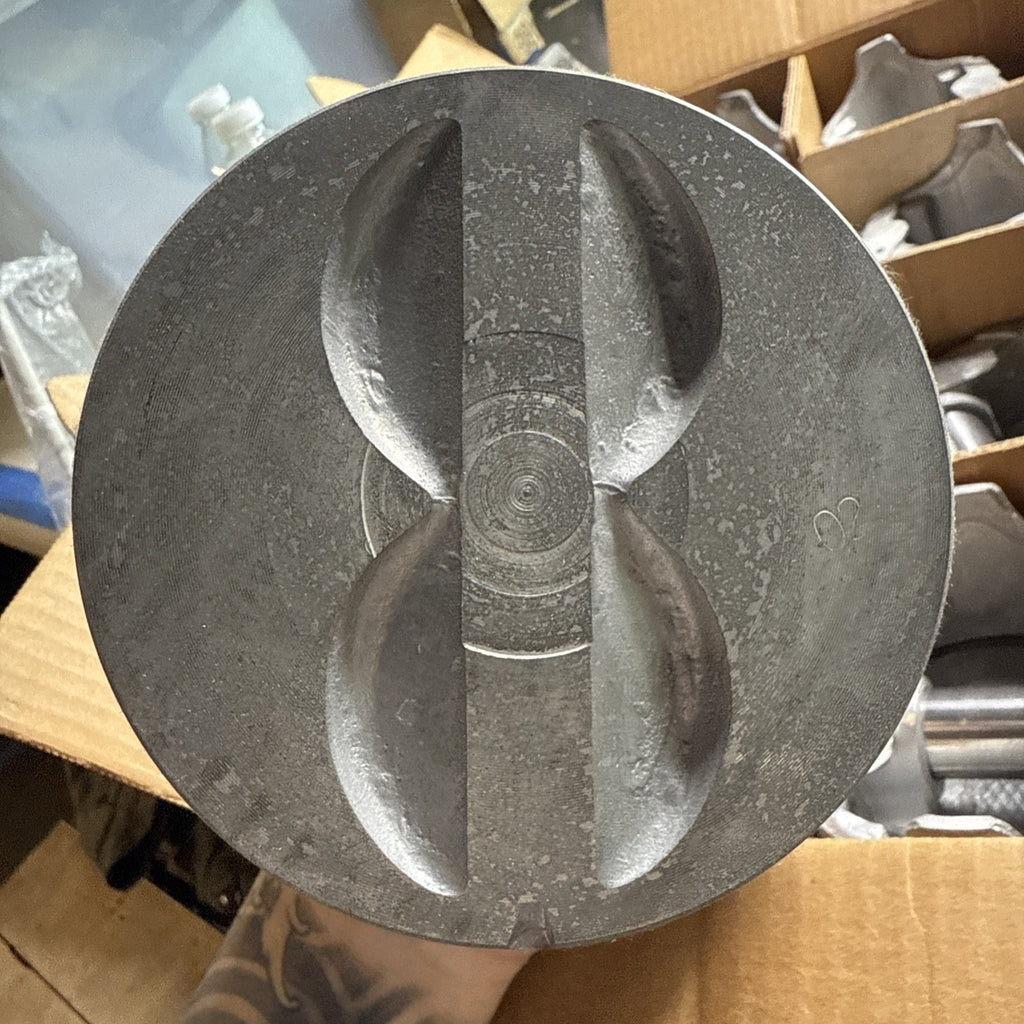 Badger P557 Pistons Set of 8 – BMS 350 2-Bolt – No Card – Chevy SBC Performance6