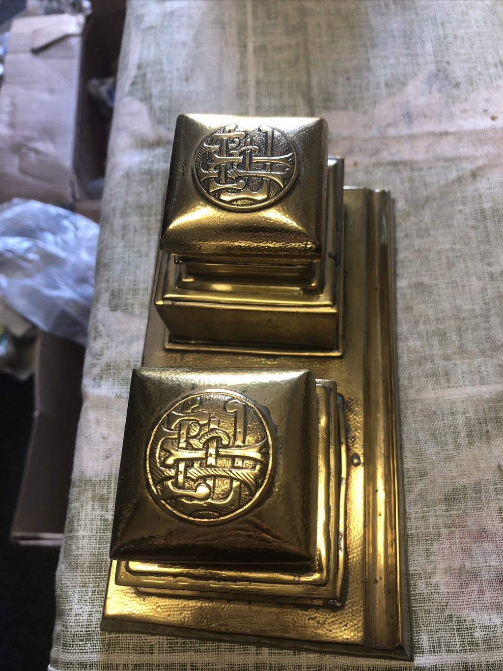 Antique Brass Finish Inkwell4