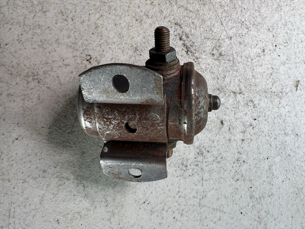 Vintage Heavy-Duty Battery Terminal Solenoid Relay Switch1