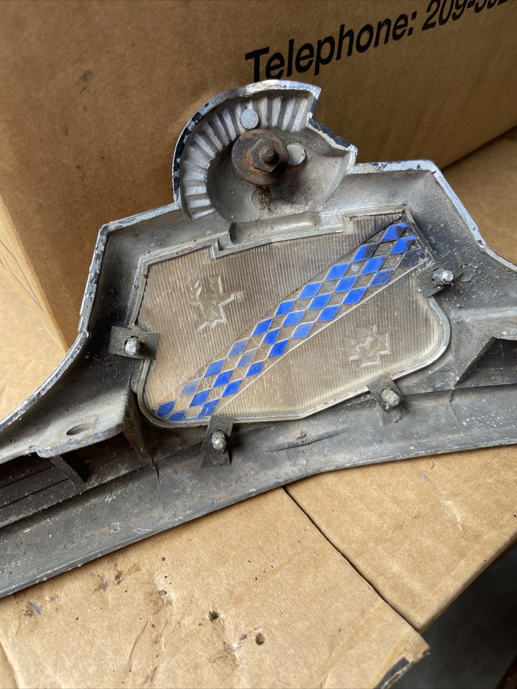 Rare - 1948 Buick Hood Emblem Chrome Trim Piece # 1336913 - Great Look7