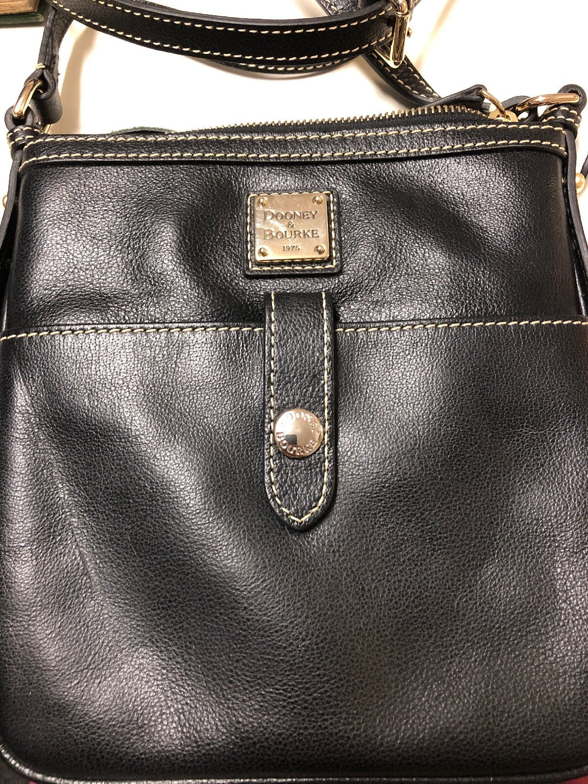 DOONEY & BOURKE Black Pebbled Leather Small Cross-body Swingpack Tote Purse Bag7