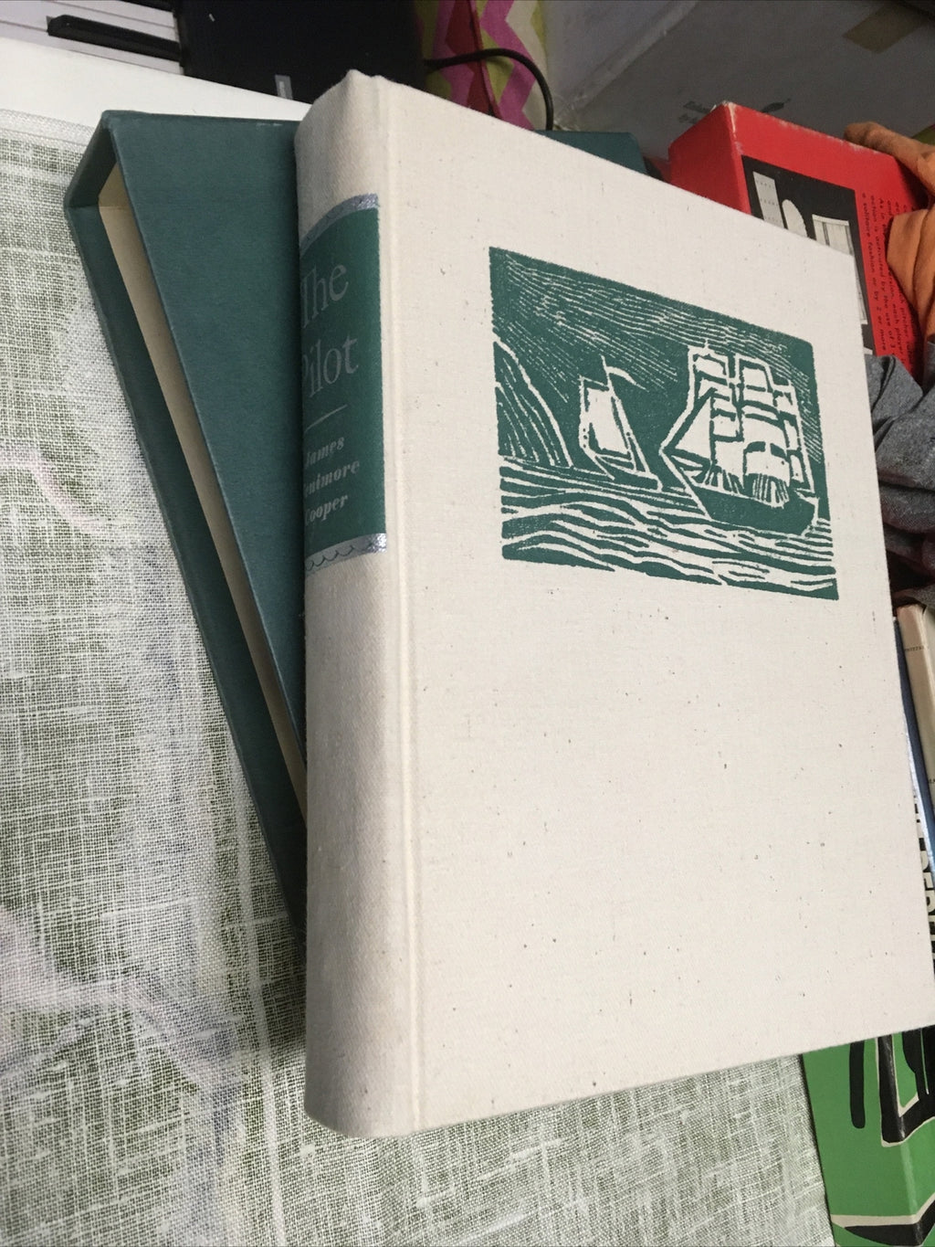 The Pilot By James Fenimore Cooper 1968, Heritage Press Slipcase0