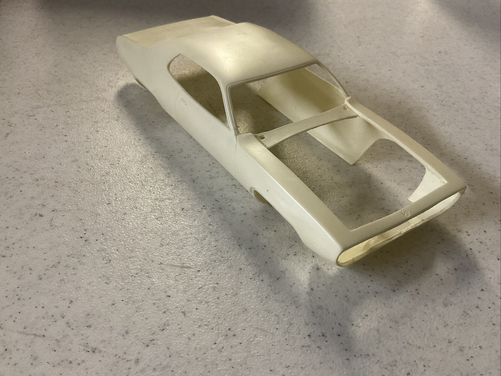 Vintage Resin 1/25 Model Body Plymouth Roadrunner0