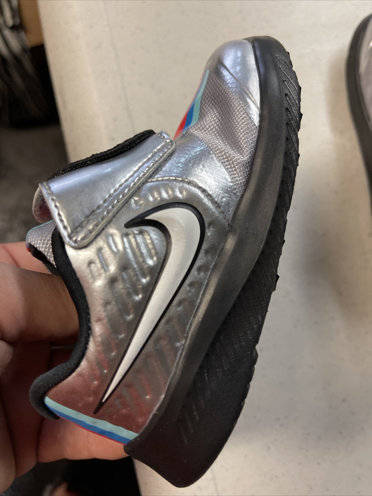 Nike Star Runner Cafe Racer “Metallic Silver” Toddler Size 6c cq4223-0013