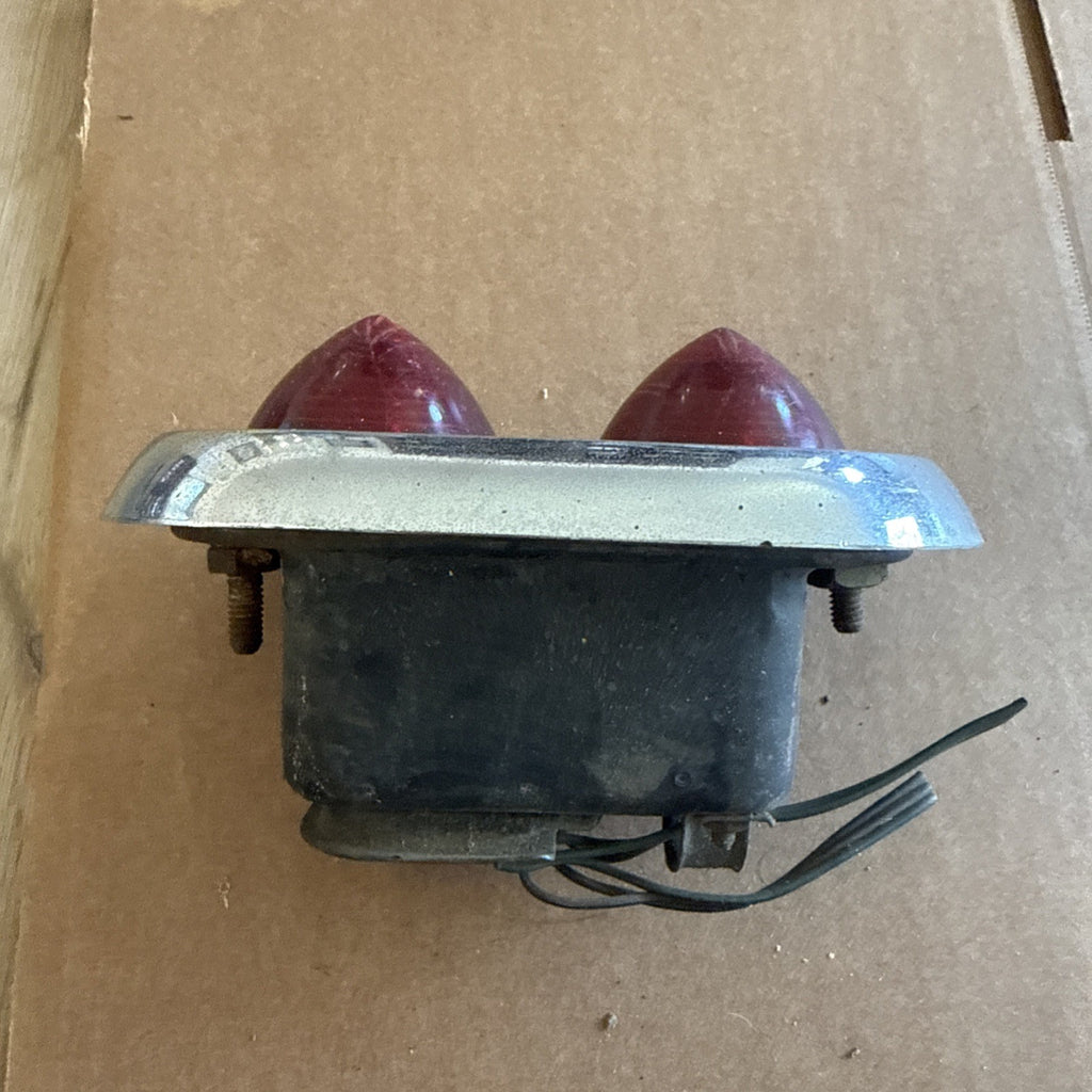 1950 1951 1952 Buick Tail Lights Housing Assembly Pair Genuine Used7