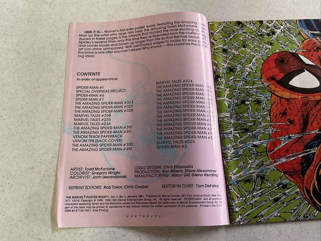  MARVEL POSTER BOOK -  Vol. 1, No. 1 - THE AMAZING SPIDER MAN - 19915