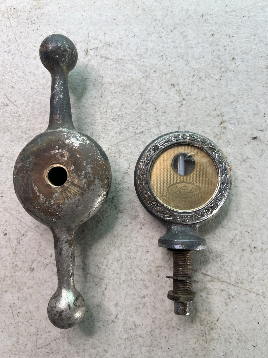 Vintage Boyce Motometer Ford Radiator Cap & Surrounding Handle Cover0