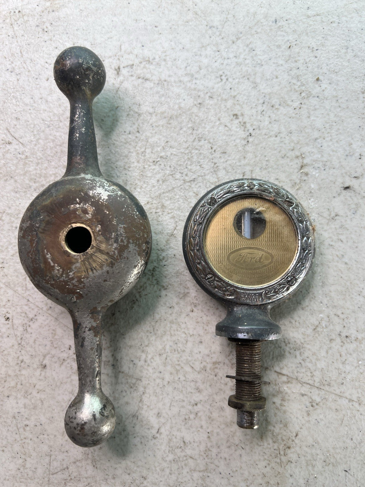 Vintage Boyce Motometer Ford Radiator Cap & Surrounding Handle Cover0