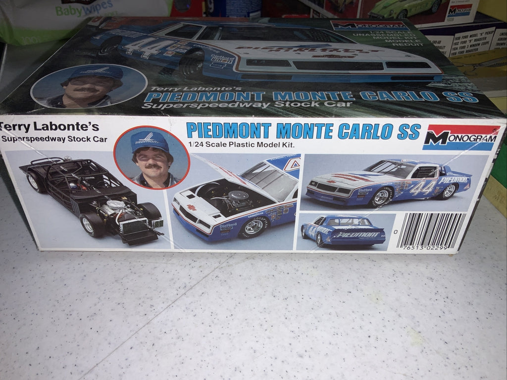 Vintage Monogram Terry Labonte's Piedmont Monte Carlo SS Model Kit2