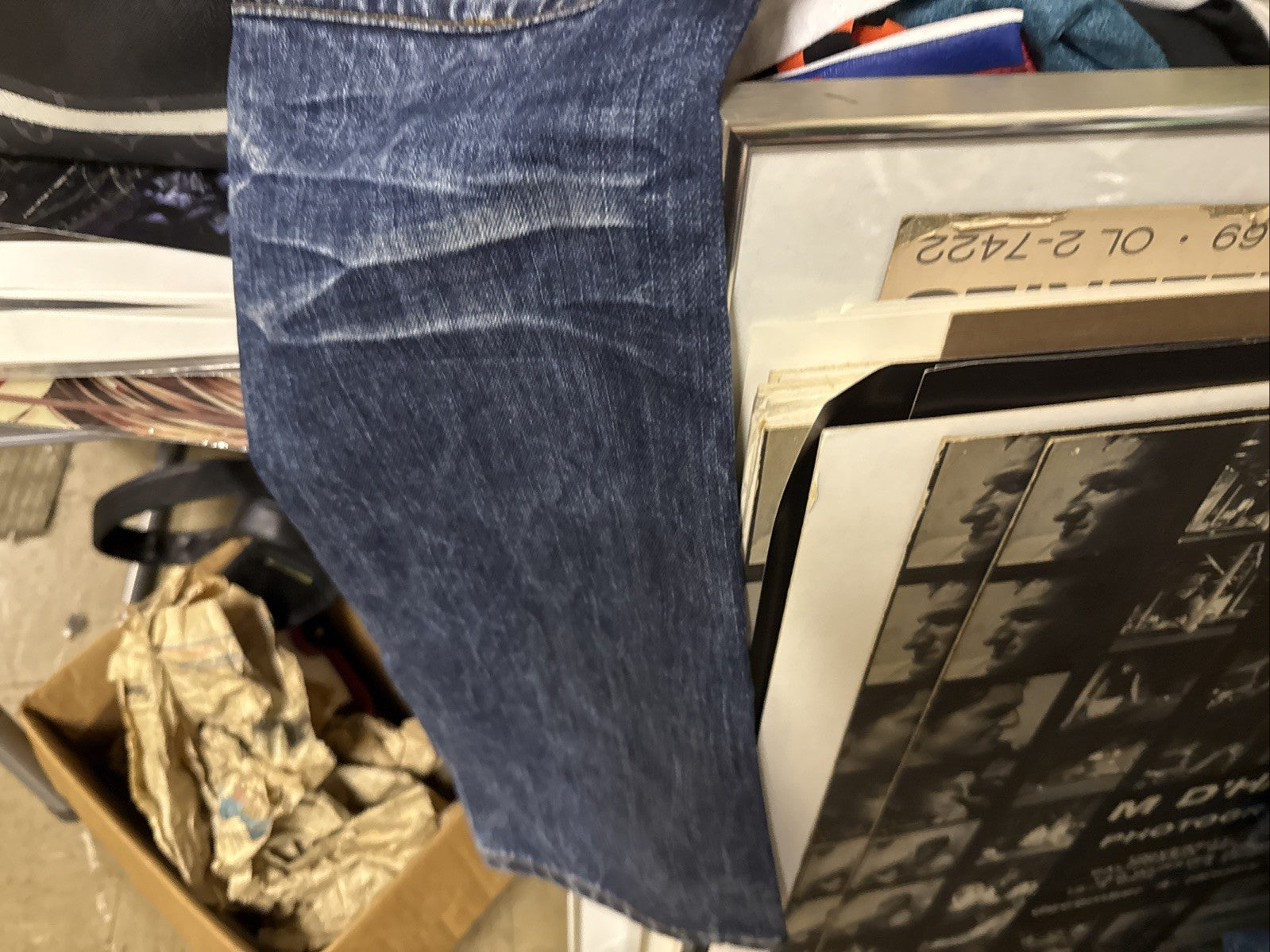 MAKOBI Jeans Mens 32x32  Blue Straight Distressed Light Wash Denim Street Pants11