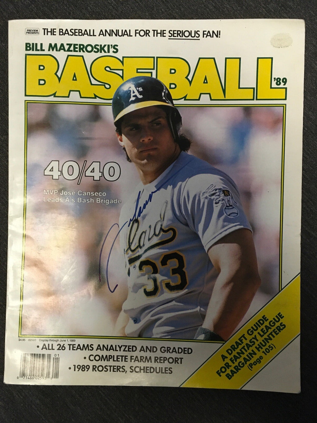 1989 BILL MAZEROSKI'S BASEBALL ANNUAL - JOSE CANSECO OAKLAND A's ON COVER Signe0