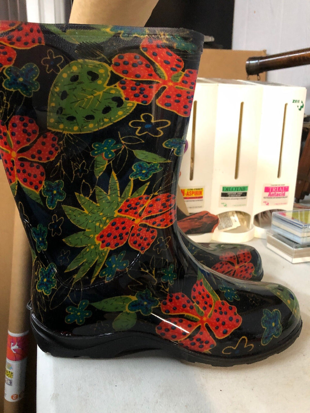 SLOGGERS WATERPROOF BOOTS LILY PADS FLORAL WOMEN'S SIZE 7 RAIN BOOTS, GARDEN0