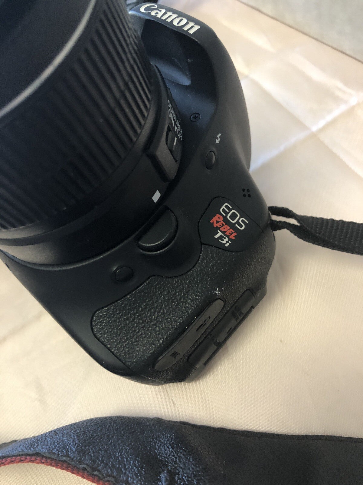 Canon EOS Rebel T3i 18-55mm 1:3.5-5.6 IS II Untested2