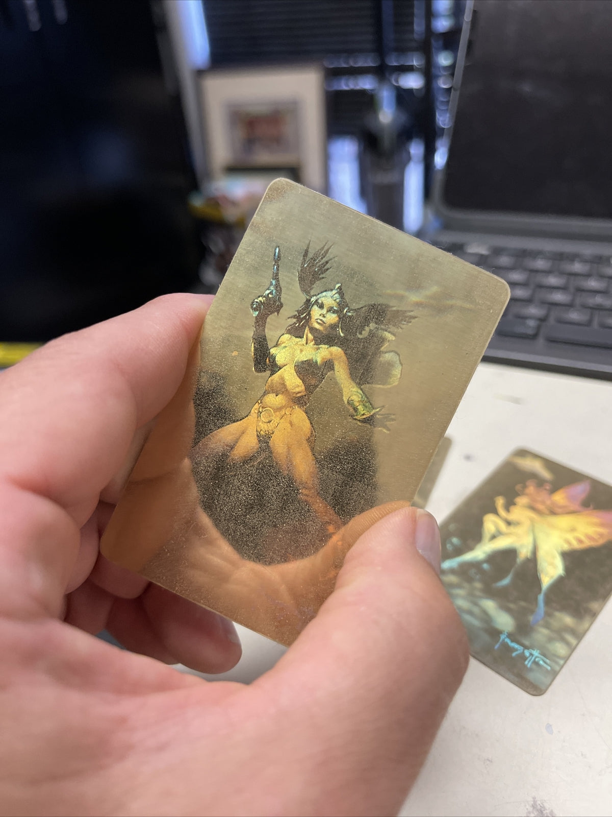 Three FRANK FRAZETTA 1995 hologram Calling cards Global Link Rare.5