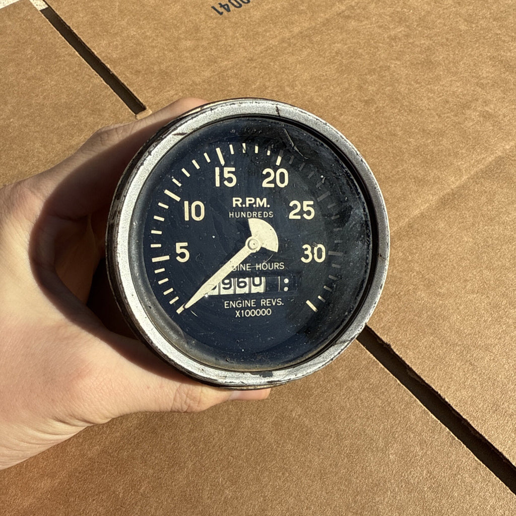 Vintage 3500 RPM Tachometer and Engine Hour Counter0