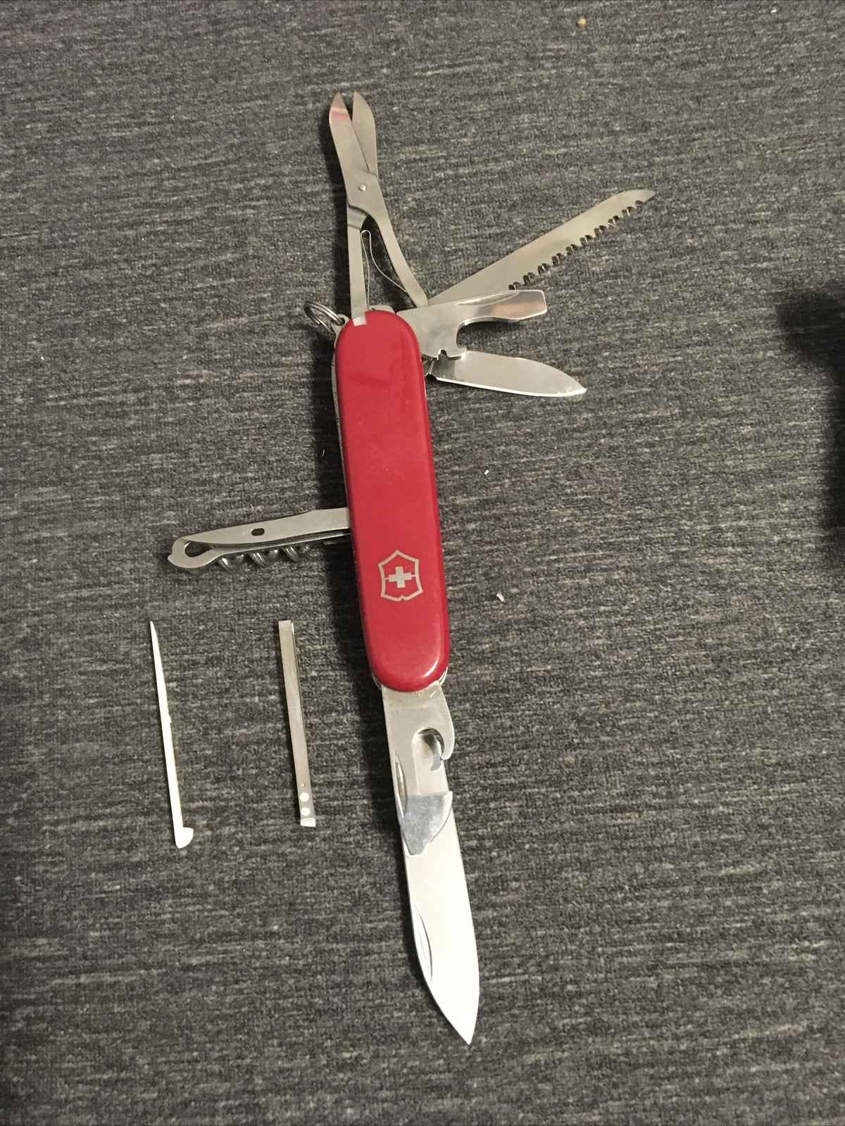 Victorinox Swiss Army Officers Knife Nine Blades W/ Toothpick And Tweezers1