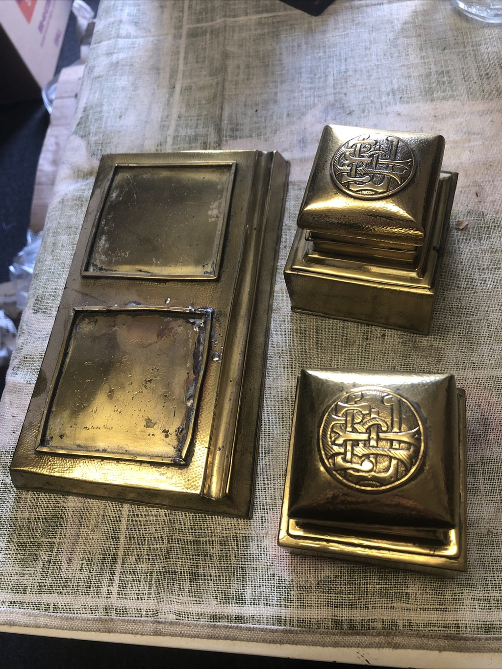 Antique Brass Finish Inkwell6