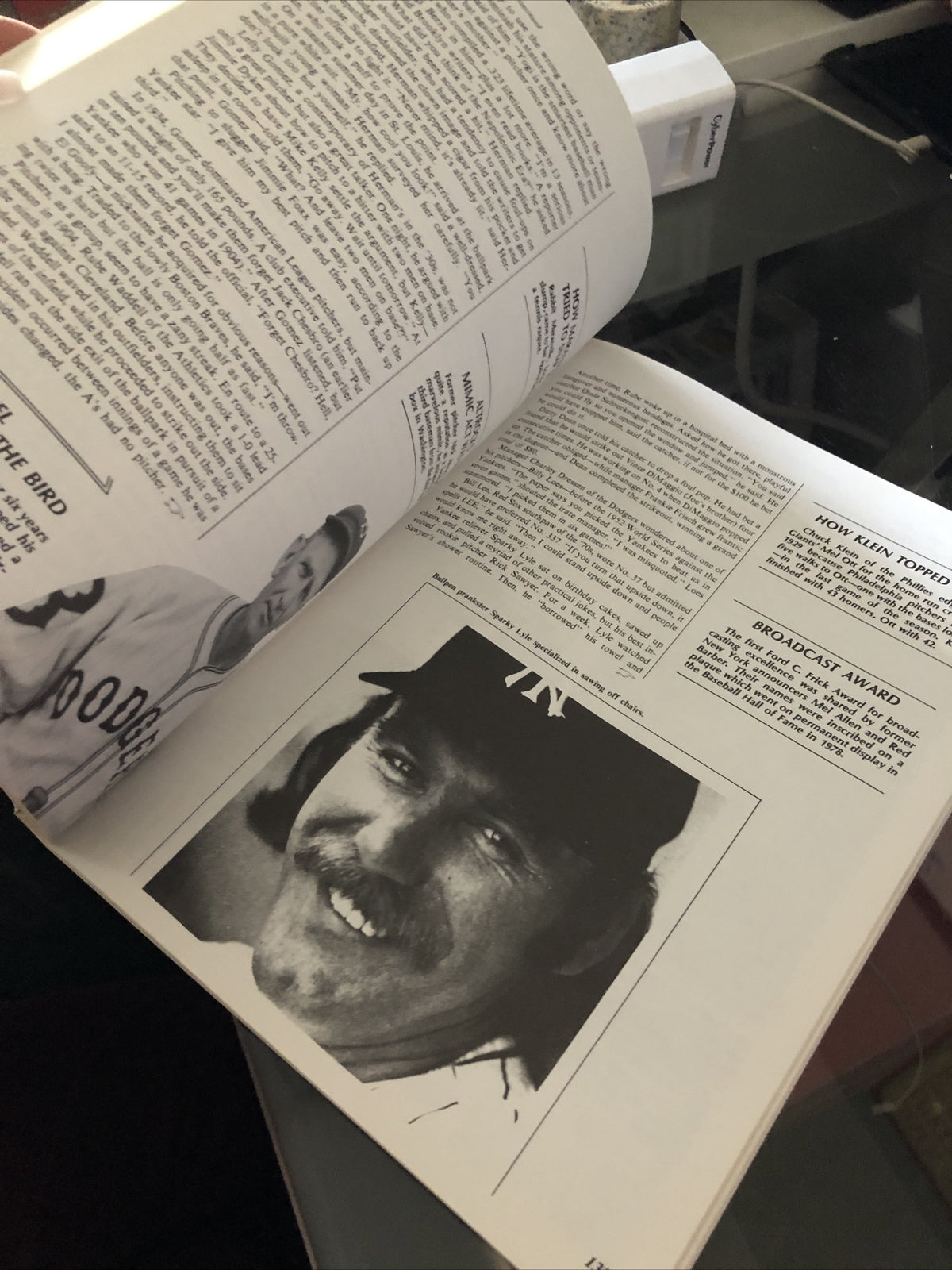 Vintage The Baseball Catalog By Dan Schlossberg 19834