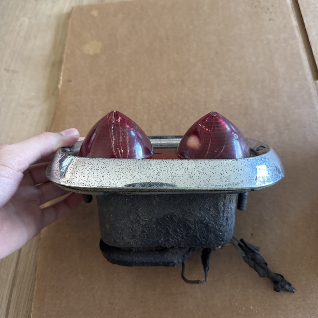 1950 1951 1952 Buick Tail Lights Housing Assembly Pair Genuine Used3
