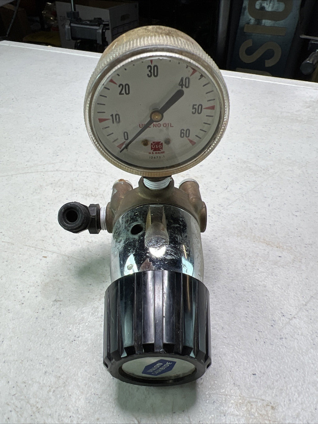 Vintage Regulator USG Gauge With Linde R-2780 76A3 75 PSIG Max0