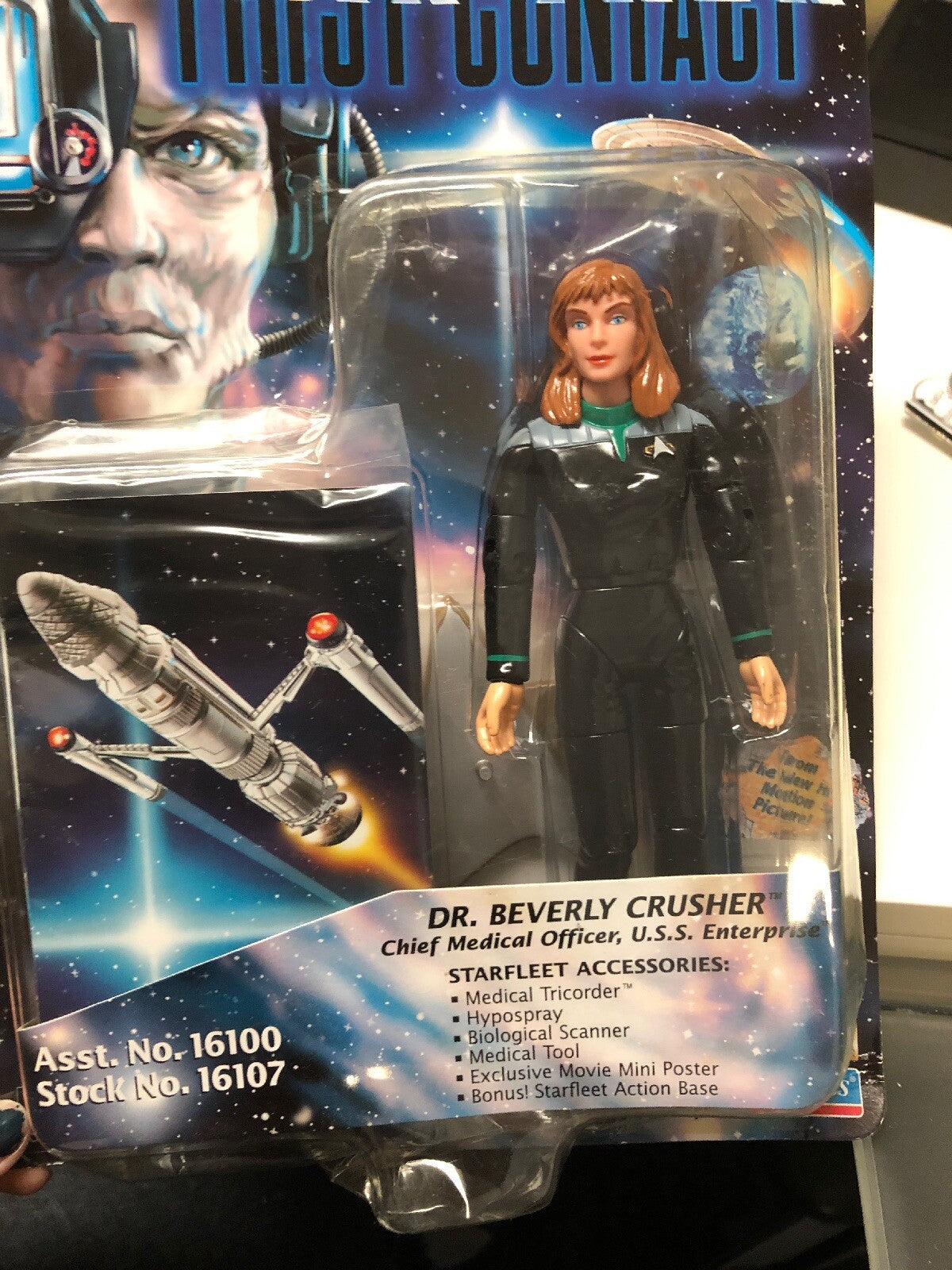 STAR TREK First Contact DR. BEVERLY CRUSHER 16107 1996 NIP4