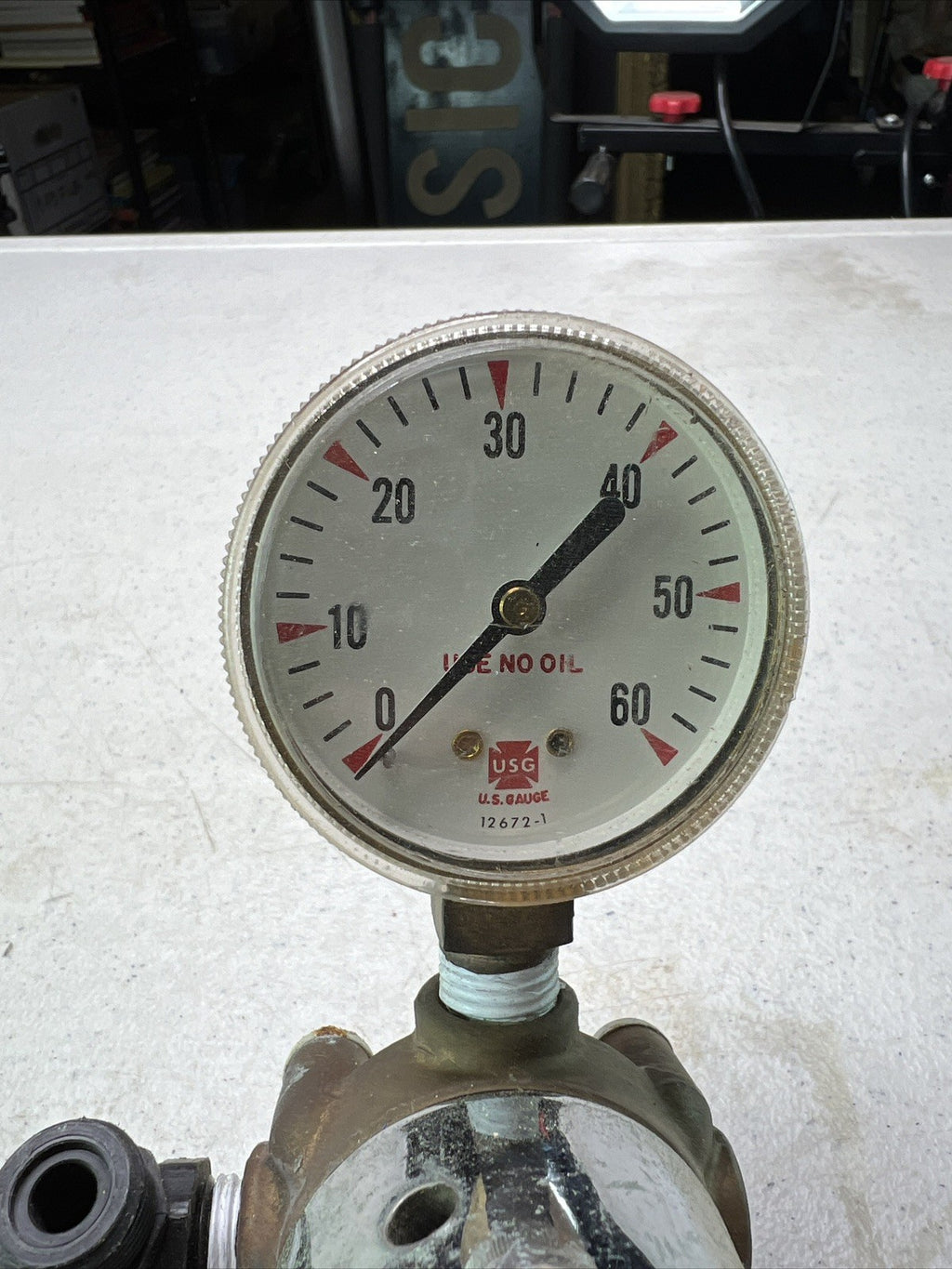 Vintage Regulator USG Gauge With Linde R-2780 76A3 75 PSIG Max2