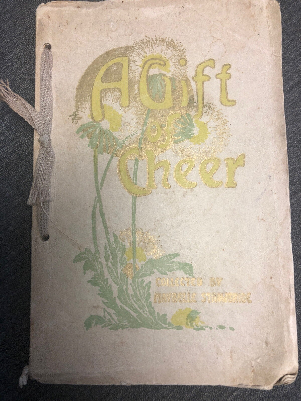 Vintage A GIFT OF CHEER Collected by Maybelle Strawbridge SOFTCOVER Poetry RARE0