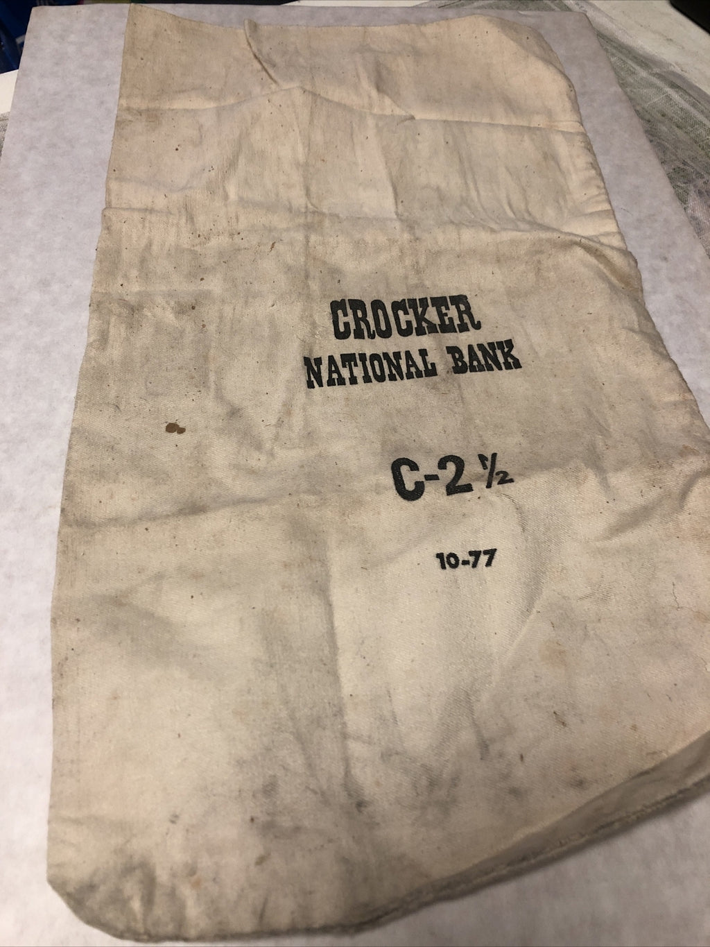 Vintage Crocker National Bank Coin Bag C-2 1/2 Money Bag1