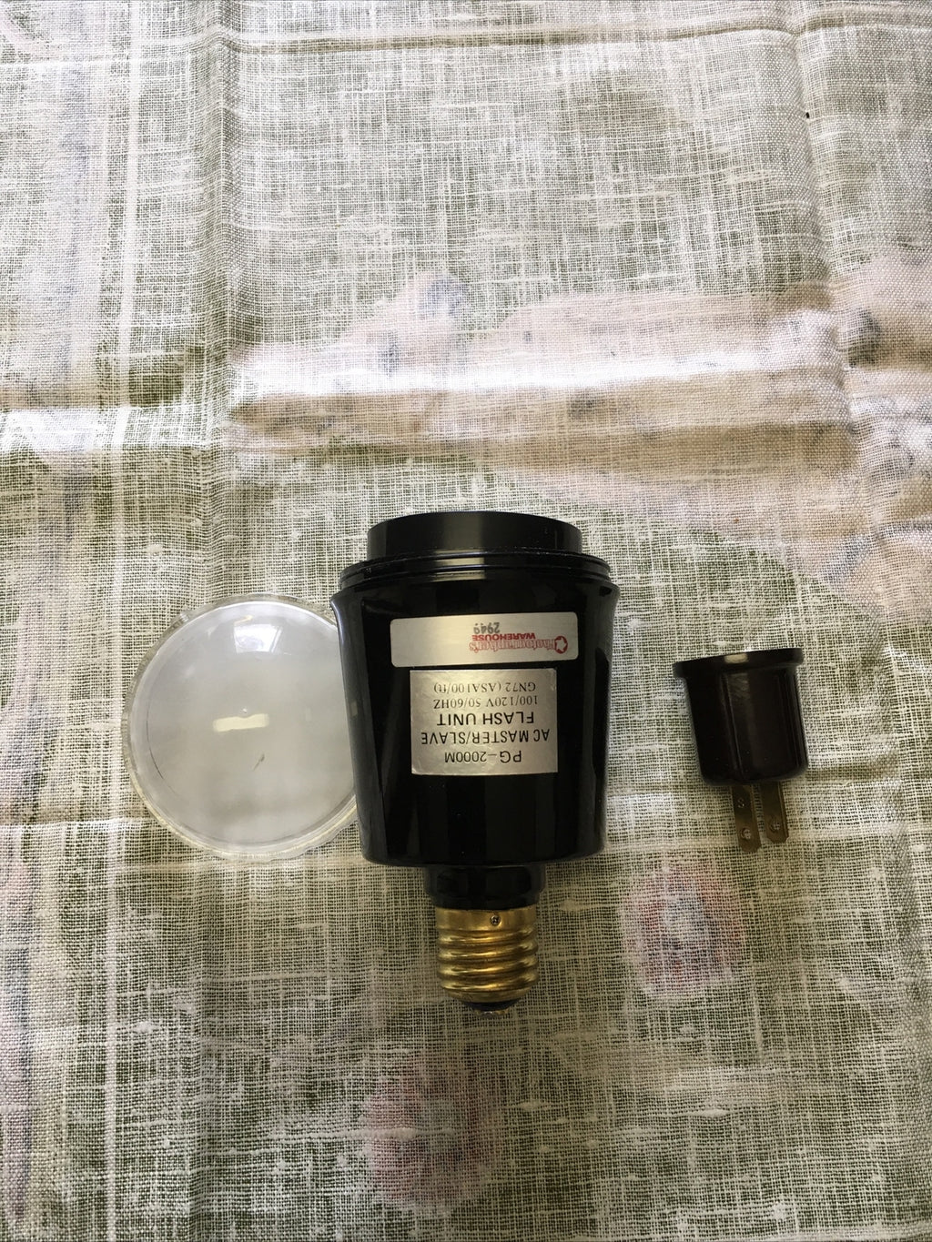 PG-2000M AC Master/Slave Flash Unit1