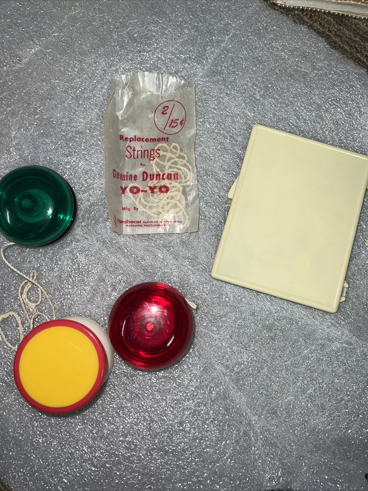 Vintage Genuine Duncan Yo-yo’s and Strings Magic Tic Tac Toe Vintage Toys Lot3